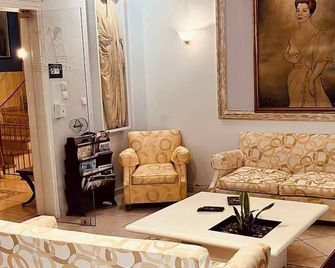 Triton Hotel Piraeus - El Pireo - Sala de estar