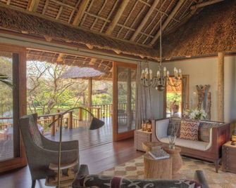 Finch Hattons - Tsavo