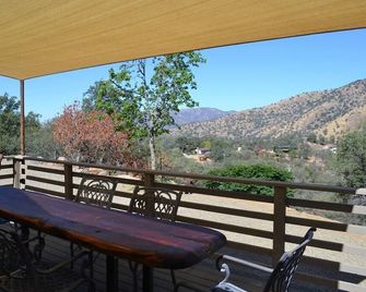 In The Oaks - Three Rivers - Balkon