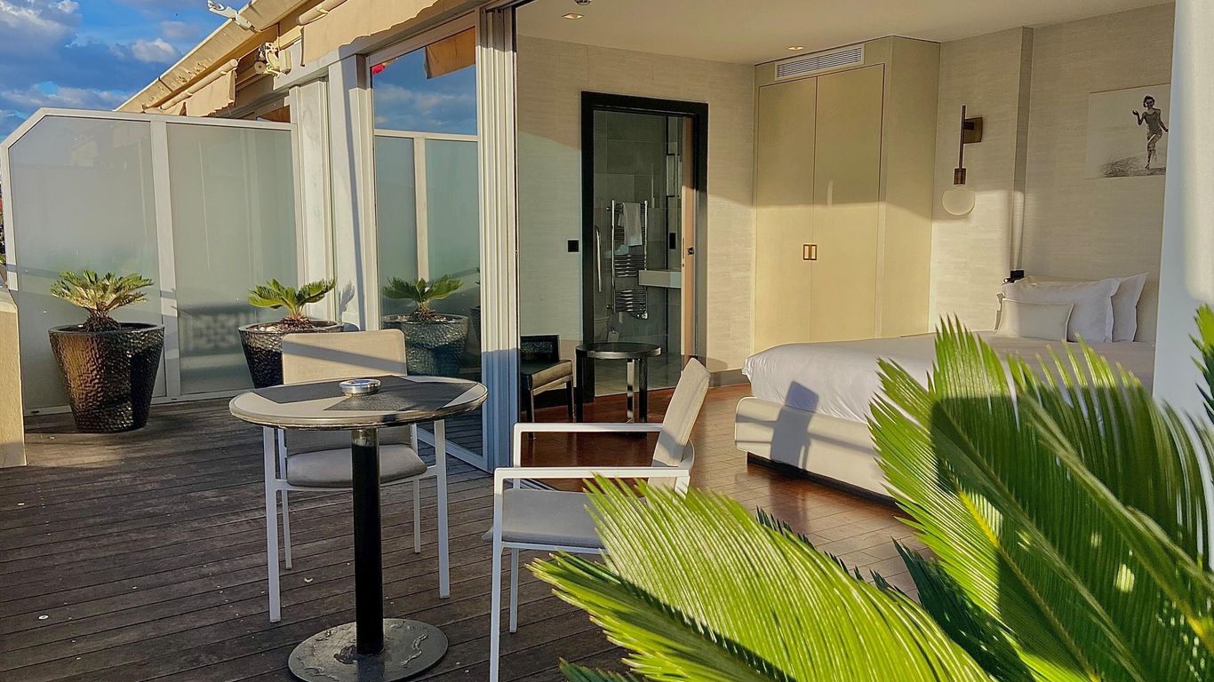 Hôtel Cannes Centre Univers