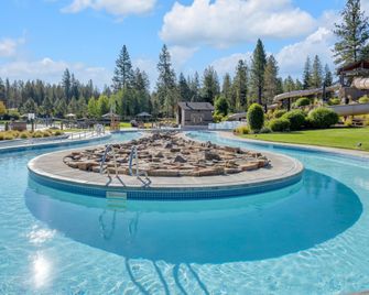 Warbler Lane 15 - Sunriver - Piscina
