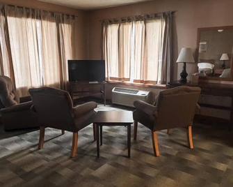 Handicap Accessible Studio w/ Full Kitchen on the River - Golconda - Sala de estar