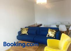 Holiday Apartment Val d'Europe - Chessy - Living room