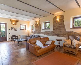 Villa - Loro Piceno - Sala de estar