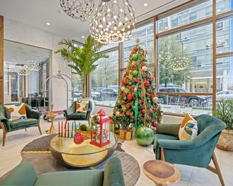 Coda on Half, a Placemakr Experience - Navy Yard - Washington D. C. - Lobby