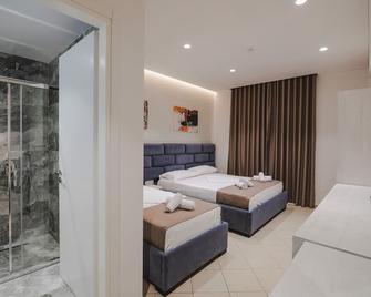 Hotel Alpha - Sarandë - Bedroom
