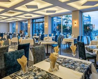 Odelia Resort Hotel - Kusadasi - Restaurant