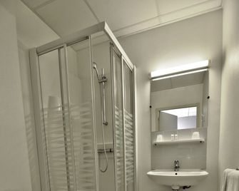 Kosy Appart'hôtels - Le Cours Moreau - Mâcon - Baño