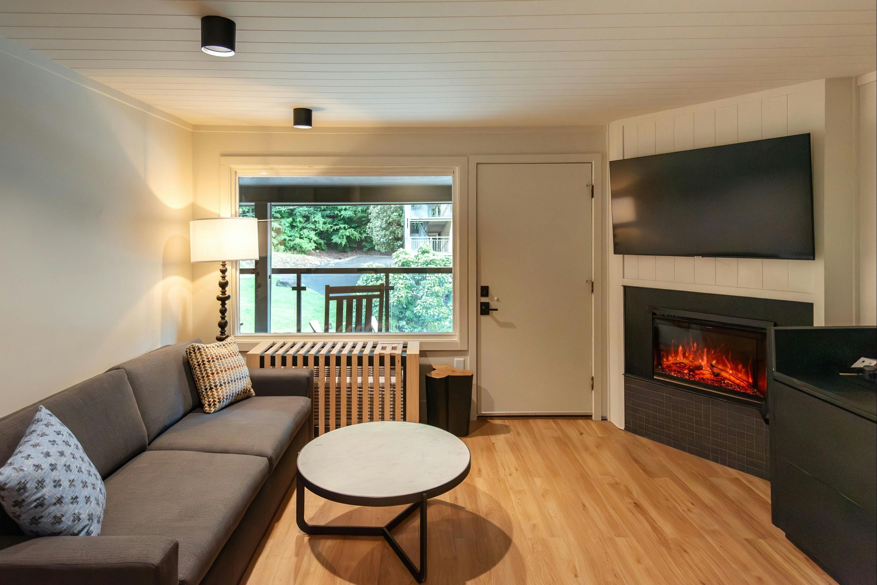 Historic Rocky Waters Inn, A Small Luxury Hotel - Gatlinburg - Huiskamer