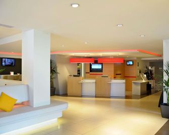 Ibis Barcelona Cornella - Cornellà de Llobregat - Accueil