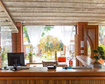 Costa do Sol Boutique Hotel - Búzios - Front desk