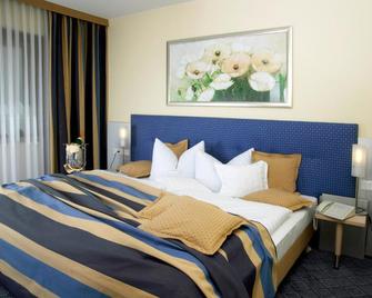 Hotel Löwen - Mannheim - Mannheim - Bedroom