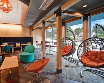 Tru by Hilton Camillus Syracuse - Syracuse - Salónek
