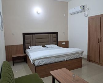 Hotel City Palace - Ranchi - Bedroom