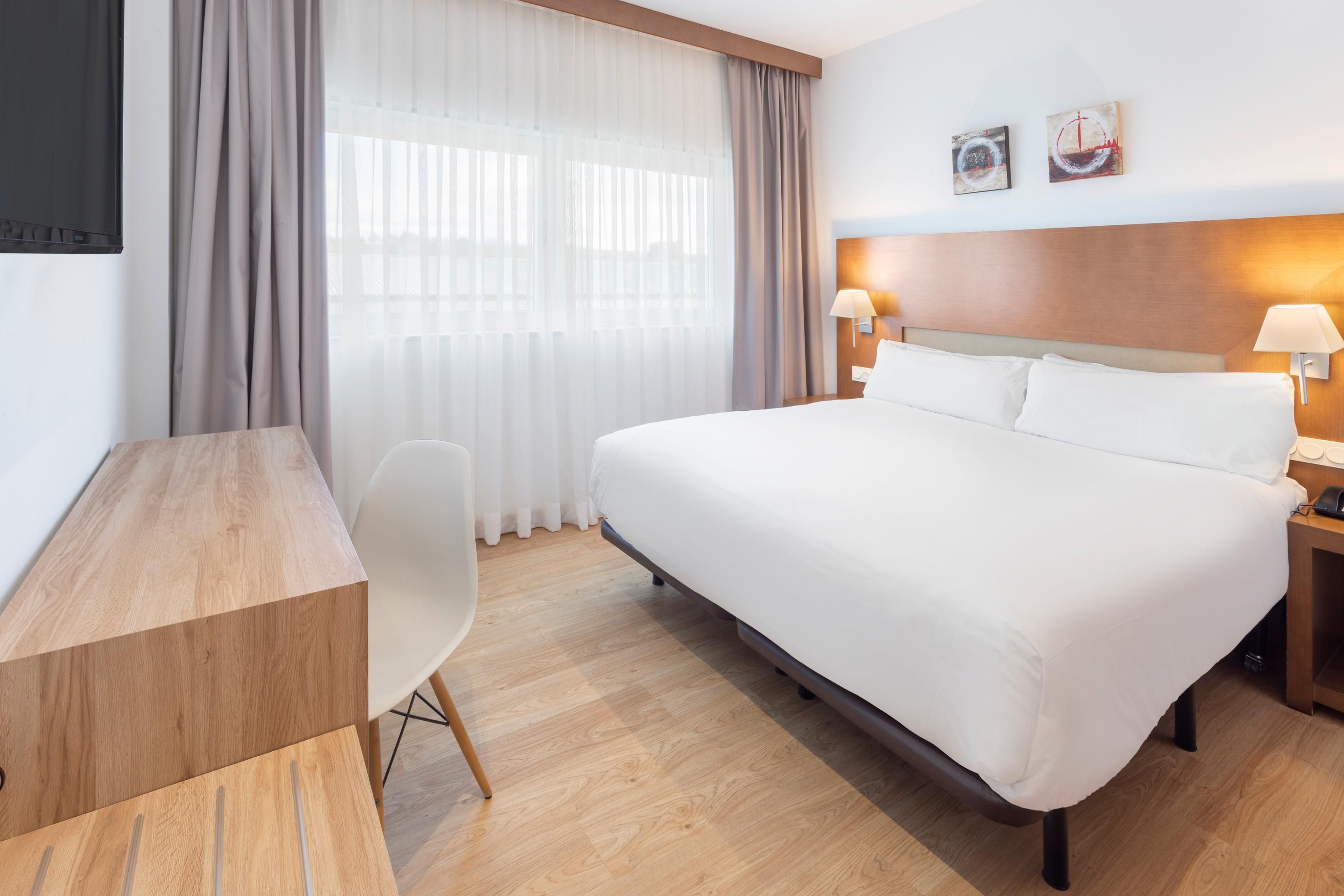 B&b Hotel Logroño Las Cañas - Viana - Bedroom
