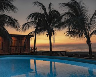 Nossa Hotel - Santa Elena El Tule - Pool