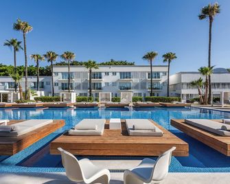 So Nice Beach Resort - Ayia Napa - Piscina