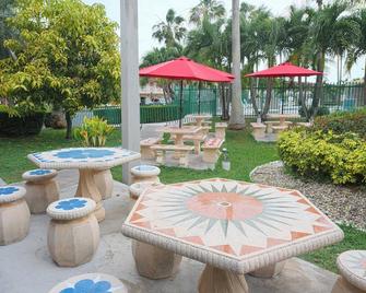 Fairway Inn Florida City Homestead Everglades - Florida City - Patio