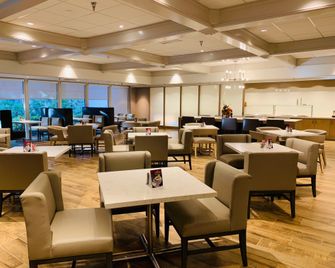 Crowne Plaza Silicon Valley N - Union City By IHG - Union City - Restaurant