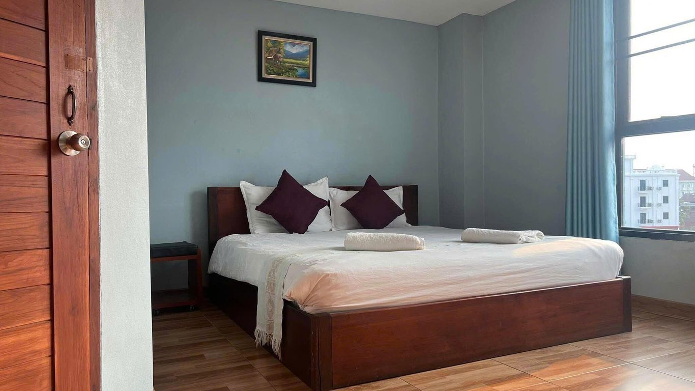 Tna Hotel