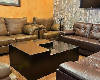 Hotel Paraiso Real Plus - Mineral del Monte - Lounge