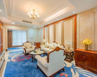 Jiangxi Gongqing Hotel - Jiujiang - Sala de estar