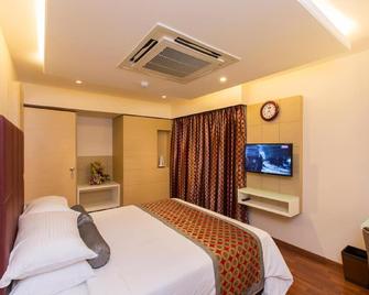 Pai Viceroy - Tirupati - Bedroom