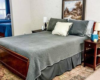 Outdoorsy & Relaxation-Focused - Cedartown - Habitación