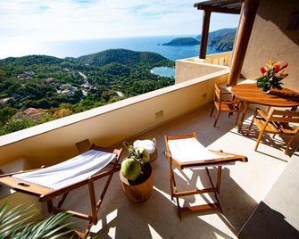 Villas del Vigia - Zihuatanejo - Balcón