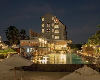 Eastin Ashta Resort Canggu - North Kuta