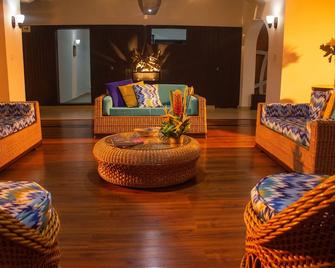 Hotel Yalconia - San Agustín - Sala de estar
