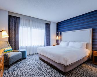 DoubleTree Suites by Hilton Htl & Conf Cntr Downers Grove - Downers Grove - Camera da letto