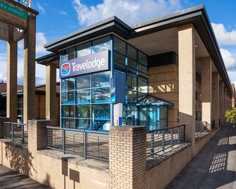 Travelodge Milton Keynes Central - Milton Keynes - Building