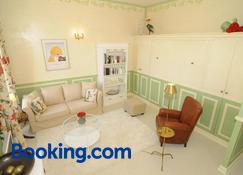 Chateau des Gipières - Montbrun-les-Bains - Huiskamer