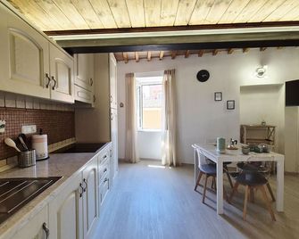 Casa Lorenzo, 150 Meters From The Sea, 50 Meters From The Center - Rio Marina - Cocina