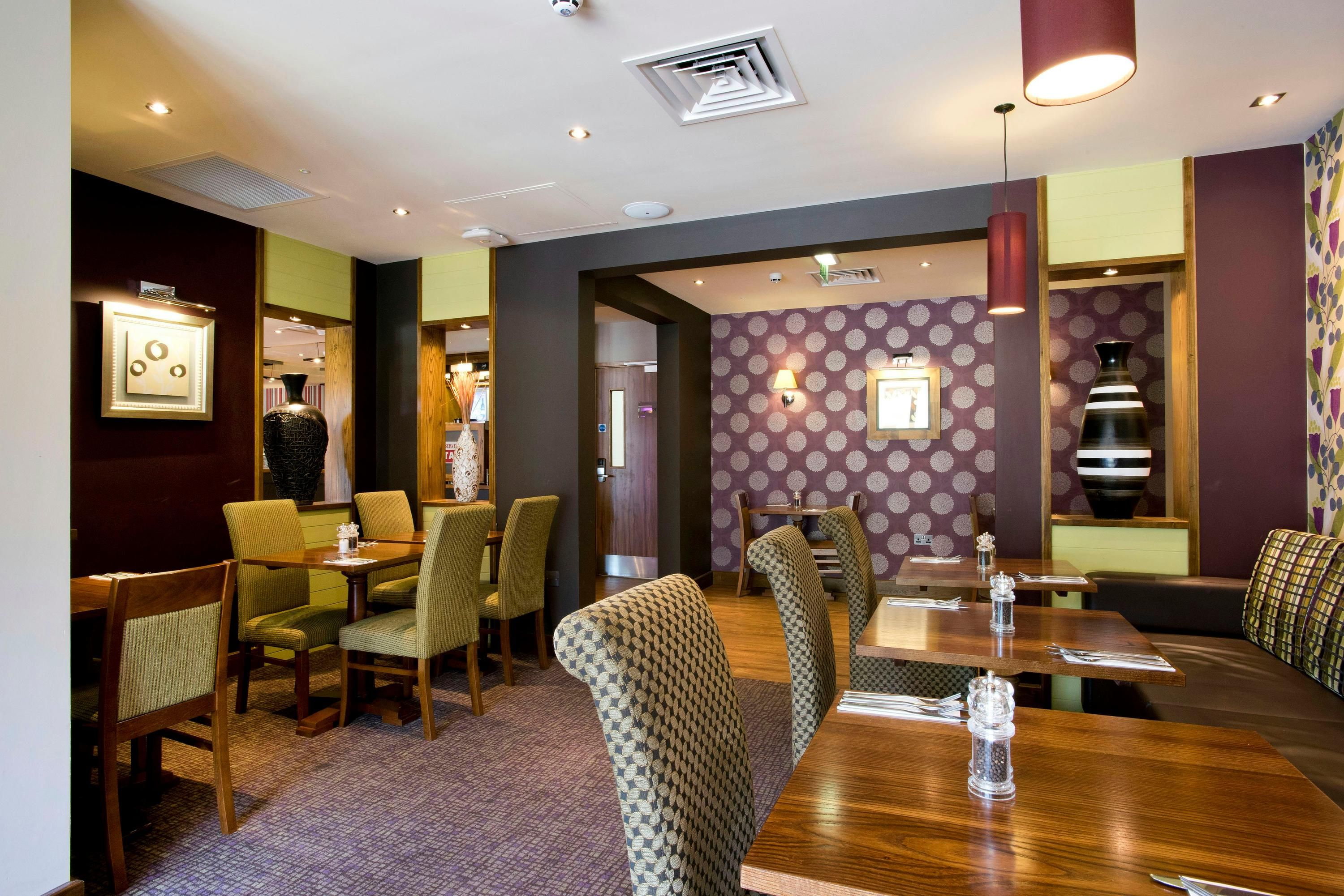 بريميير إن أبيردين أيربورت - دايتسي