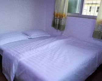 Waisha Yishujia Apartment - Beihai - Bedroom