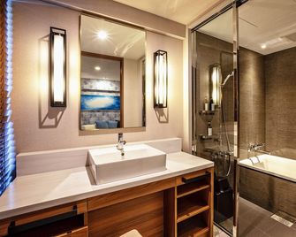Aquasense Hotel & Resort - Onna - Banyo