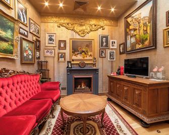 Bey House Royal Hotel - Veliko Tarnovo - Living room
