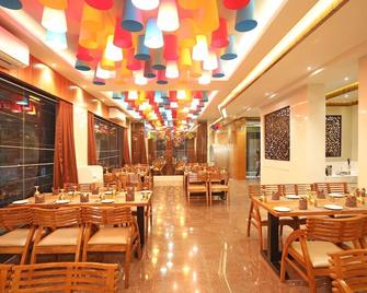 Hotel Paras Royal - Kota - Restaurant