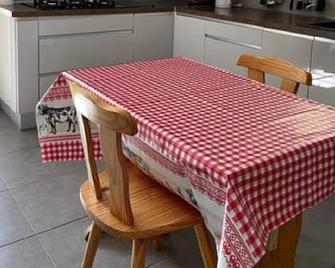 Appartement Tout Équipé à Meylan - Meylan - Salle à manger