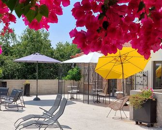 Quinta da Roda Hotel - Conforto e Tranquilidade no Gerês - Valdreu - Patio