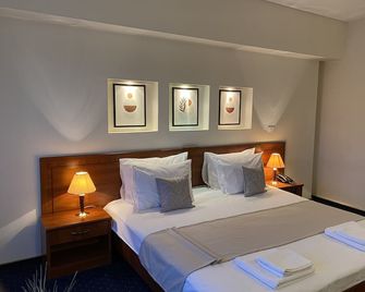 Excelsior Hotel Timisoara - Timişoara - Quarto
