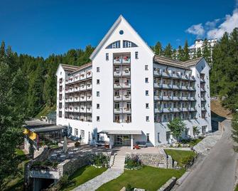 Hotel Schweizerhof Sils Maria, a Faern Collection Hotel - Sils im Engadin/Segl - Gebäude
