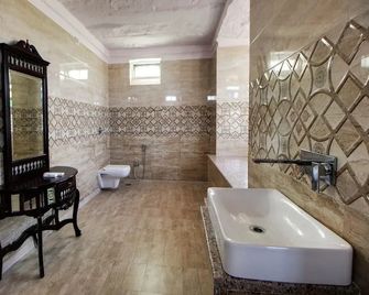 Jawai Castle Resort - A Heritage Hotel In Jawai Leopard Reserve - Sumerpur