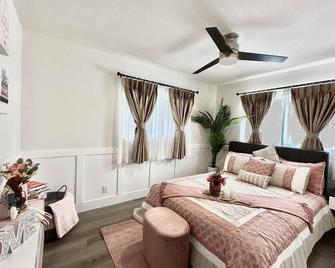 Explore Socal:8-Guest Chic Retreat Close to Disney, Beaches & Top OC Spots - Santa Ana