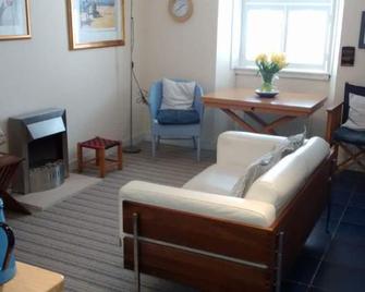 Harbourside Cottage - North Berwick - Living room