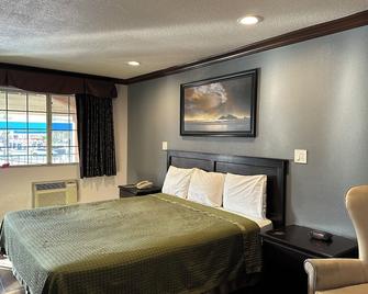 Americas Best Value Inn Corona - Corona
