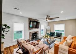 Call Me Old Fashioned! Heart of Bardstown Square - Bardstown - Living room