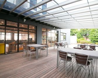 Narita AIC Airport Hotel - Наріта - Патіо